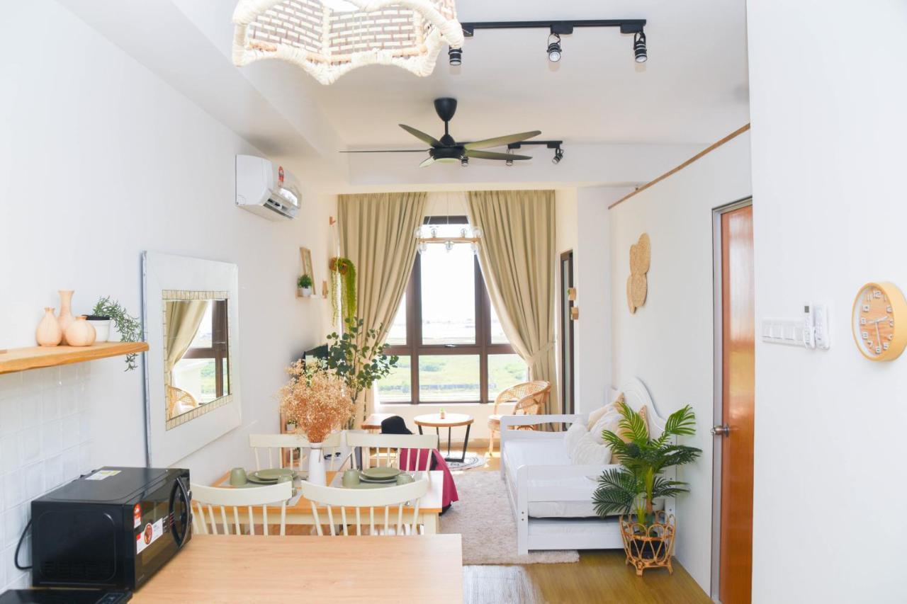 Seabreeze Seaview Super Cosy Bali *